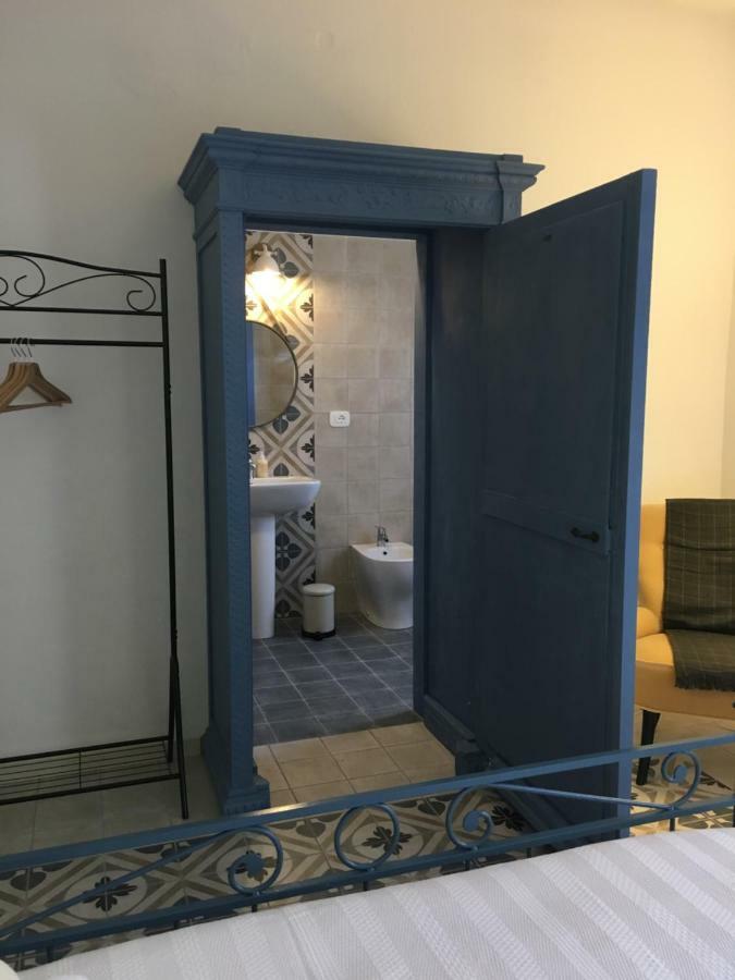 Via Mazzini Bed & Breakfast Bazzano Екстериор снимка