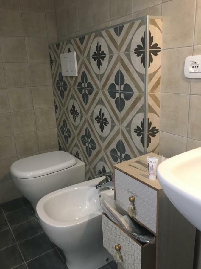 Via Mazzini Bed & Breakfast Bazzano Екстериор снимка