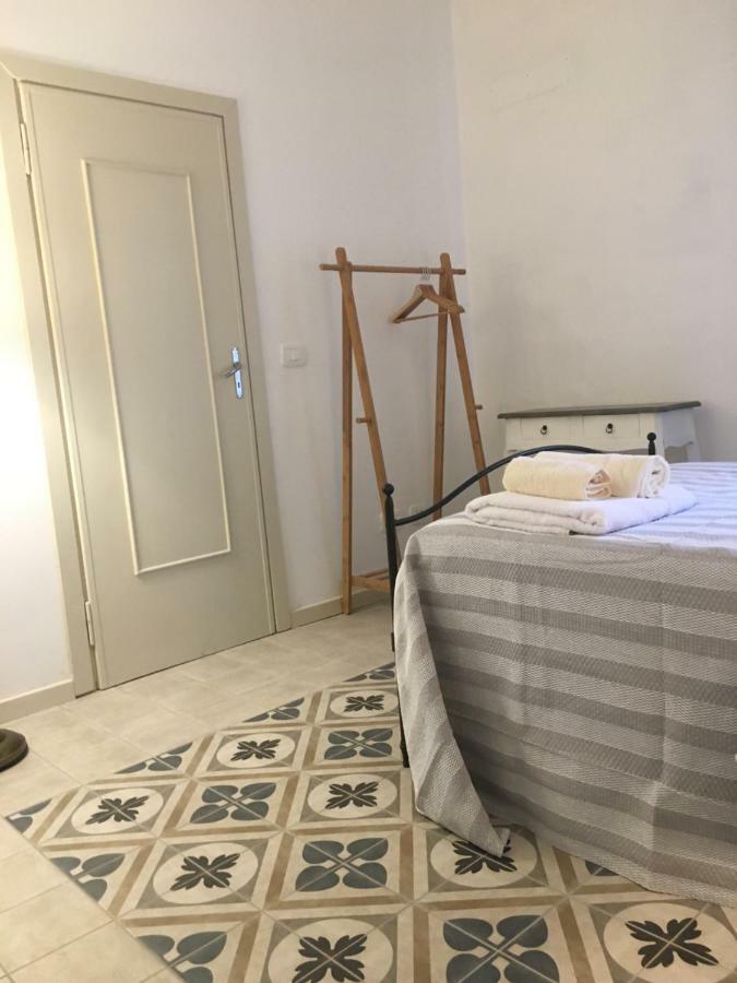 Via Mazzini Bed & Breakfast Bazzano Екстериор снимка